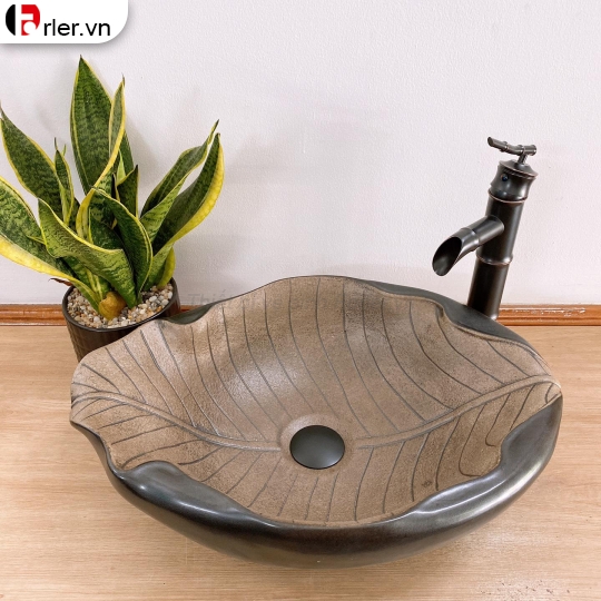 Lavabo Sứ Nung Chiếc Lá Forler 