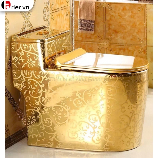 Bồn Cầu Một Khối Dáng Lùn Vàng Đồng Viền Hoa Văn Forler